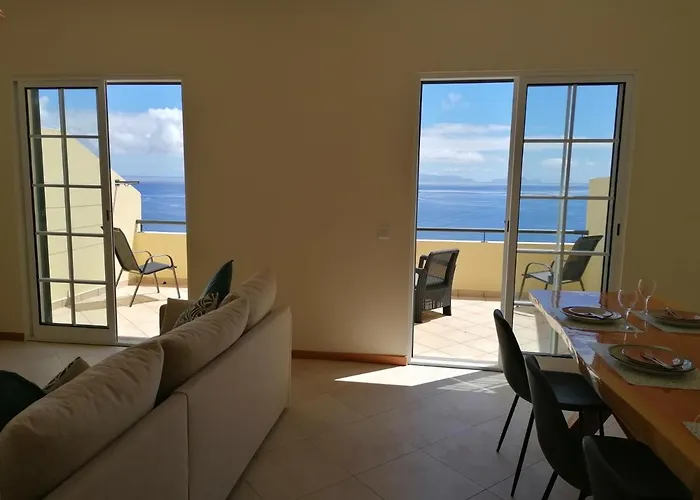 Despertar Do Sol * Santa Cruz (Madeira)